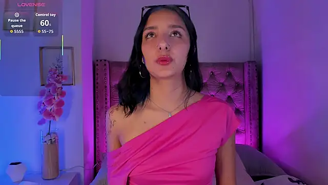 Snapshot of Aris_Suarez chatting on May 29, 6:11 am Aris Suarez online show from May 29, 6:11 am
