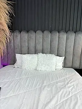 Snapshot of Nanda_vixen_ chatting on March 4, 8:53 am Nanda vixen online show from March 4, 8:53 am