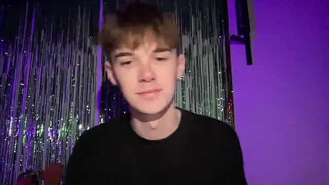 Snapshot of YourMilkyGuy chatting on February 25, 5:44 pm YourMilkyGuy online show from February 25, 5:44 pm