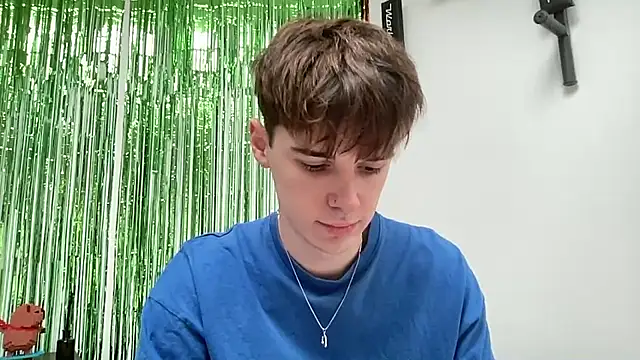 Snapshot of YourMilkyGuy chatting on February 26, 2:16 pm YourMilkyGuy online show from February 26, 2:16 pm