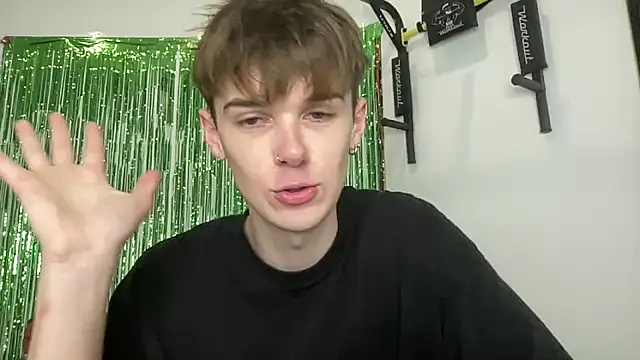 Snapshot of YourMilkyGuy chatting on March 3, 4:35 pm YourMilkyGuy online show from March 3, 4:35 pm