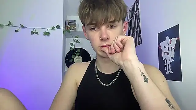 YourMilkyGuy online show from March 20, 4:23 pm