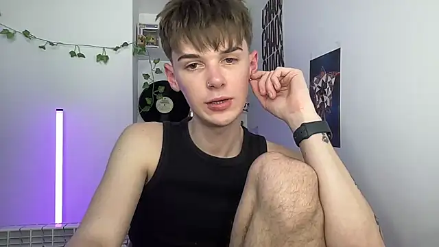YourMilkyGuy online show from May 11, 4:04 pm