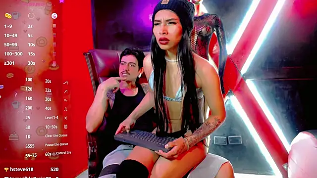 Snapshot of Damian-and-Camerum chatting on February 16, 3:13 am Damian-and-Camerum online show from February 16, 3:13 am