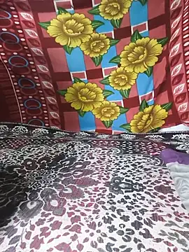 PRIYAGOYAL online show from July 23, 5:44 pm