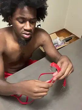 Snapshot of pussyeater_- chatting on February 10, 7:01 am pussyeater - online show from February 10, 7:01 am