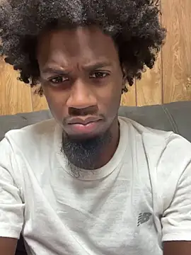 Snapshot of pussyeater_- chatting on February 11, 12:26 am pussyeater - online show from February 11, 12:26 am