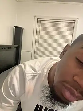 Snapshot of pussyeater_- chatting on March 3, 7:25 am pussyeater - online show from March 3, 7:25 am