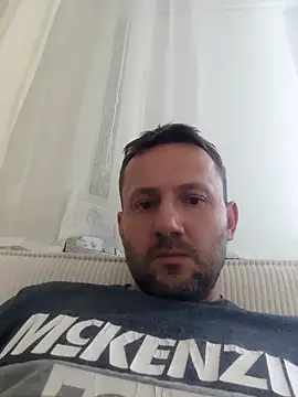 defaktor online show from May 23, 3:27 pm