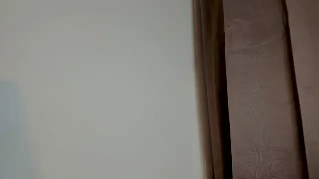 Thommas8a online show from February 28, 4:24 am