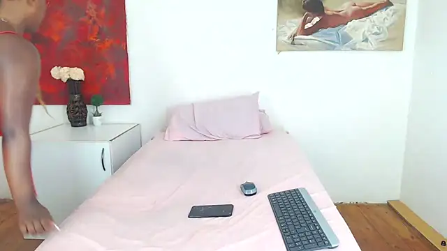 Snapshot of DARKBEAUTY20 chatting on February 20, 7:25 pm DARKBEAUTY20 online show from February 20, 7:25 pm