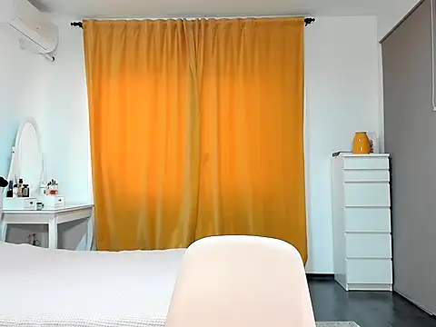 Snapshot of JulyaWild26 chatting on March 4, 3:40 pm JulyaWild26 online show from March 4, 3:40 pm