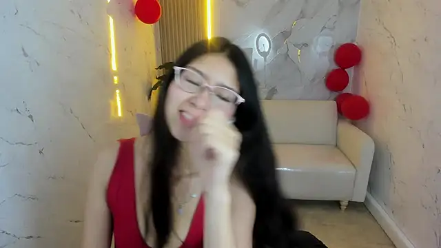 Snapshot of dani_tf chatting on February 19, 12:56 pm dani tf online show from February 19, 12:56 pm