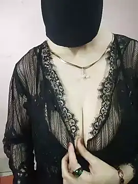 Nada Oh online show from June 28, 11:55 pm