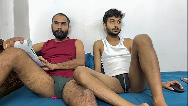 DesiDaddyandSon online show from August 1, 12:37 pm