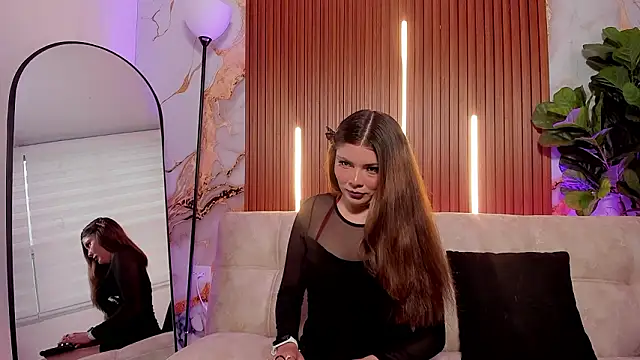 Snapshot of Scarlett_Raven_ chatting on February 9, 3:05 pm Scarlett Raven online show from February 9, 3:05 pm