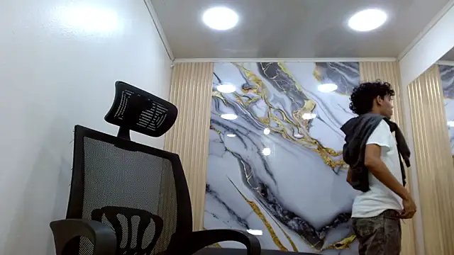 DaviidBuckx  online show from February 20, 2:08 am