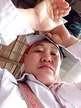 Snapshot of Lucky_baby7 chatting on February 22, 1:40 am Lucky baby7 online show from February 22, 1:40 am