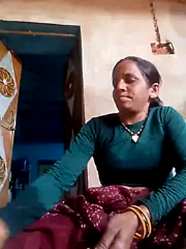 Snapshot of Anitarakkoli chatting on February 16, 8:21 am Anitarakkoli online show from February 16, 8:21 am
