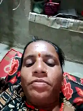 Snapshot of Anitarakkoli chatting on February 20, 4:18 pm Anitarakkoli online show from February 20, 4:18 pm