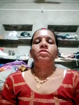 Snapshot of Anitarakkoli chatting on May 19, 4:13 pm Anitarakkoli online show from May 19, 4:13 pm