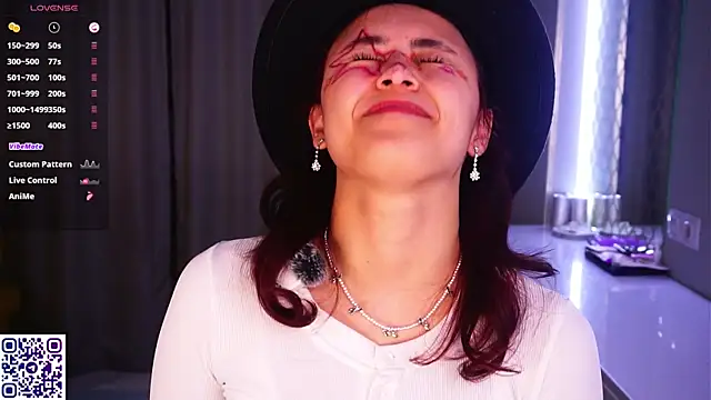 Snapshot of VerlieChahal chatting on February 16, 7:10 pm VerlieChahal online show from February 16, 7:10 pm