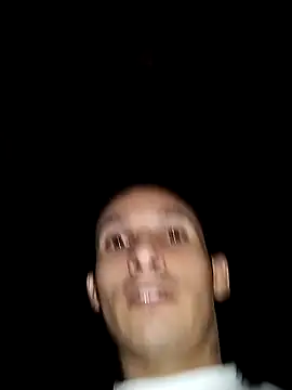 Isaak 26 online show from April 18, 3:32 am