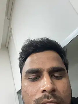 hassuniii online show from February 9, 3:49 pm