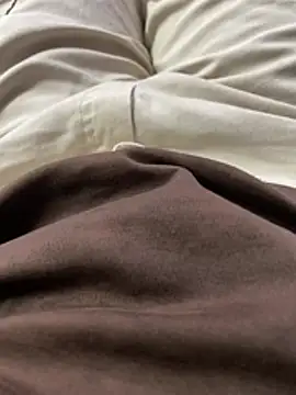 hassuniii online show from April 2, 9:01 pm