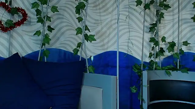 Snapshot of sophieBlair_ chatting on February 24, 7:12 pm sophieBlair online show from February 24, 7:12 pm