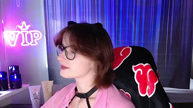 LunaXcherry online show from July 27, 4:36 pm