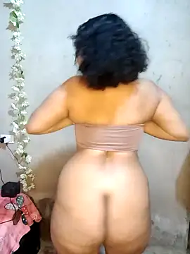 Snapshot of amandaa_21 chatting on April 24, 3:42 am amandaa 21 online show from April 24, 3:42 am