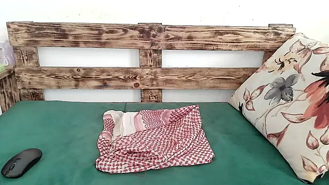 elfaty online show from April 8, 9:20 am