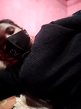 punita-s online show from February 12, 9:04 am