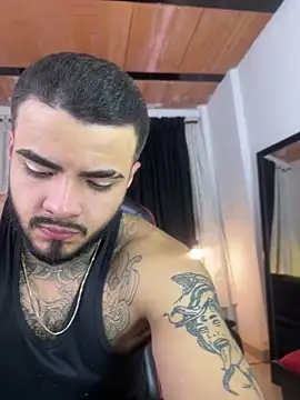 Benjii Carter1 online show from March 28, 3:50 am