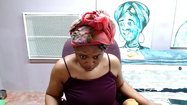 TyraHotxxx online show from April 6, 3:48 am