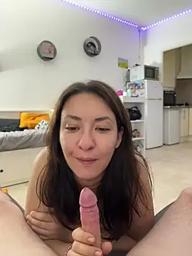 DeN strip online show from May 29, 9:24 pm