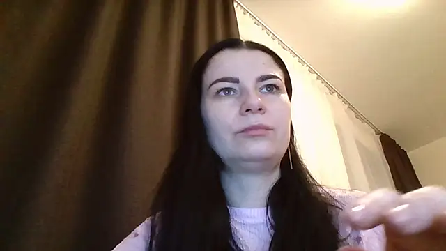 Clover Shine online show from February 24, 6:28 pm