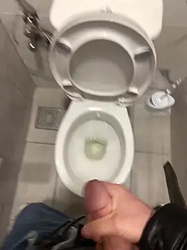 Snapshot of fenasixx chatting on February 10, 6:39 am fenasixx online show from February 10, 6:39 am