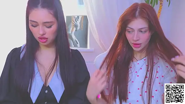 Sofia Plump online show from April 7, 9:54 am