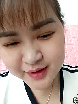 Snapshot of Kee-kimlee chatting on February 20, 4:20 am Kee-kimlee online show from February 20, 4:20 am