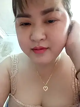 Snapshot of Kee-kimlee chatting on March 3, 6:41 am Kee-kimlee online show from March 3, 6:41 am