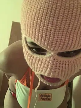 faettaa online show from February 16, 10:22 am