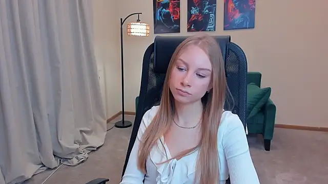 CarmenLipkin online show from February 10, 1:59 pm