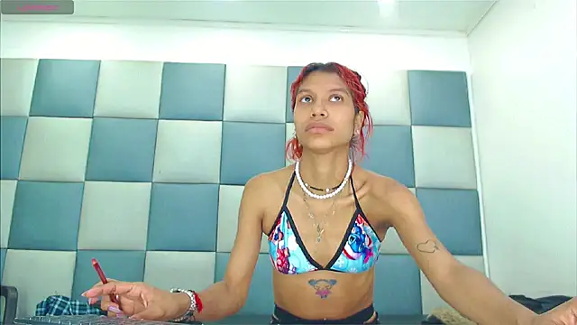 Snapshot of TifannyAmateur chatting on March 4, 12:55 pm TifannyAmateur online show from March 4, 12:55 pm