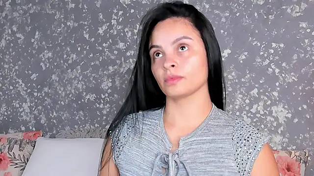 emma  summers online show from March 28, 7:57 pm