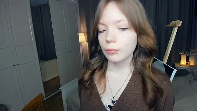 LavenderMitten online show from February 28, 5:19 am