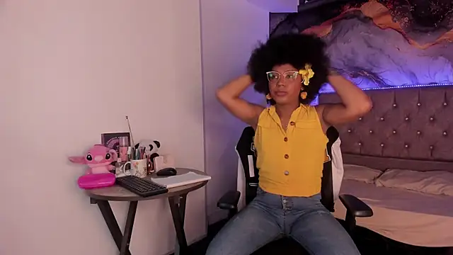 CataleyaMoon  online show from April 20, 7:48 pm