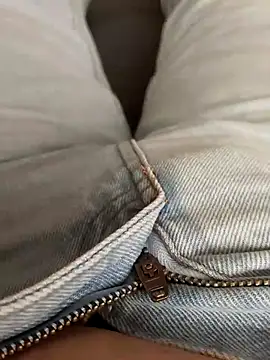 Snapshot of anitamadrid chatting on February 28, 2:51 pm anitamadrid online show from February 28, 2:51 pm