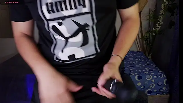 eithan jonnes online show from April 19, 2:16 pm